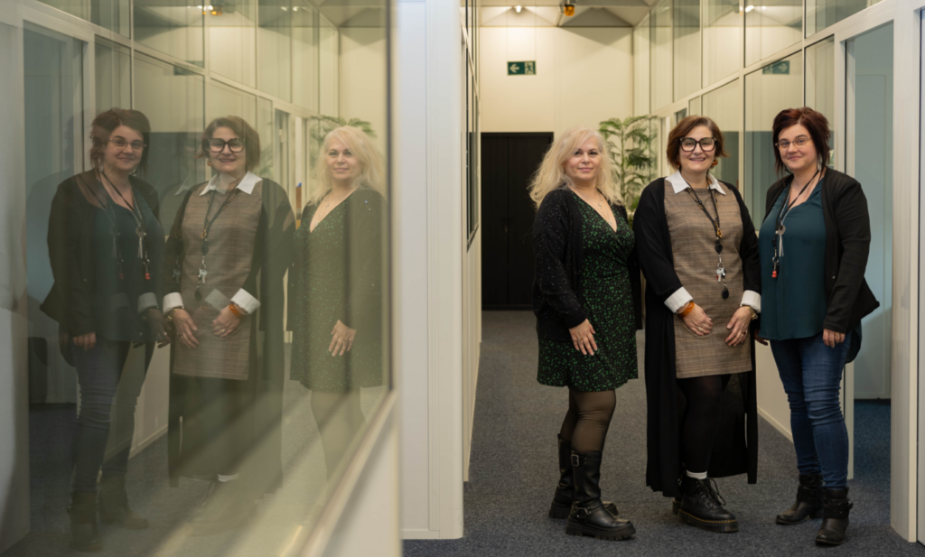 Service Social de Lausanne : 15 ans d'accueil et d'engagement 3 Emploi Lausanne | Service Social de Lausanne : 15 ans d'accueil et d'engagement Service Social de Lausanne : 15 ans d’accueil et d’engagement