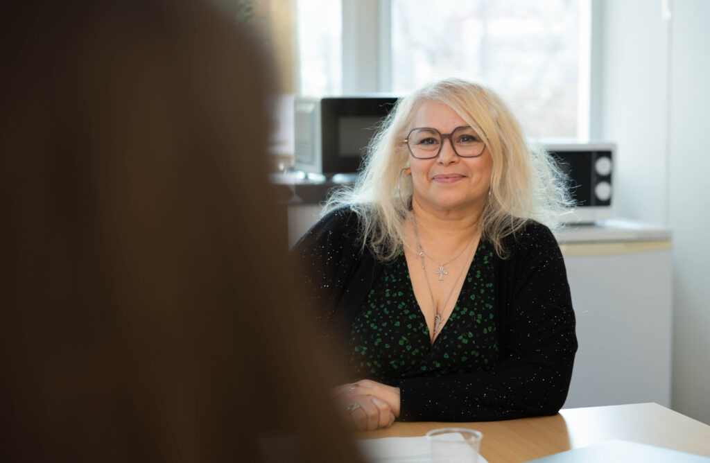 Service Social de Lausanne : 15 ans d'accueil et d'engagement 7 Emploi Lausanne | Service Social de Lausanne : 15 ans d'accueil et d'engagement Portrait 3 Maria MG 9770 | Emploi Lausanne | Service Social de Lausanne : 15 ans d'accueil et d'engagement