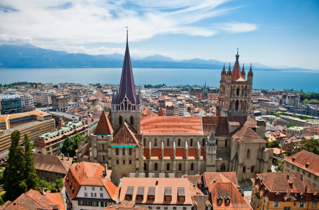 Tonelle en bois - Place de la cathédrale de Lausanne